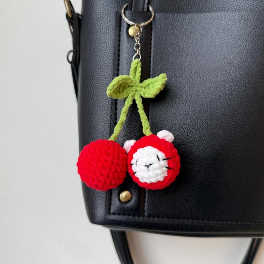 Cute Crochet Cherry Cat Keychain, Handmade Amigurumi Cat Bag Charm, Kawaii Cat Keyring, Gift for Her, Cute Backpack Charm