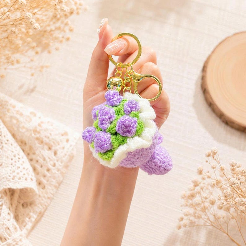 Crochet Flower Bouquet Keychain, Handmade Mini Flower Bouquet, Cute Crochet Bag Charm, Amigurumi Keychain, Floral Car Mirror Hanging Decor