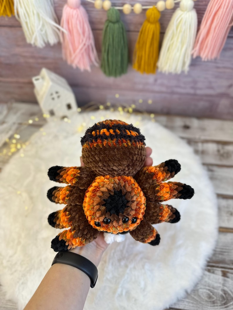 Crochet Tarantula, Halloween Spider Decor, Gothic Amigurumi Spider Lover Gift