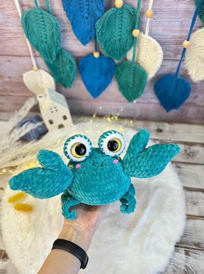 Crochet Crab Amigurumi , Ocean Sea Animal Plush, Beach Cottage Gift