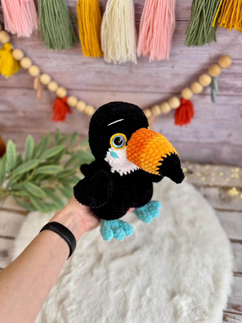 Crochet Toucan Decor, Handmade Tropical Bird Keepsake, Amigurumi Toucan, Jungle Decor, Bird Lover Gift