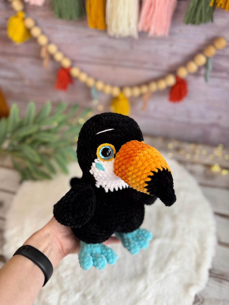 Crochet Toucan Decor, Handmade Tropical Bird Keepsake, Amigurumi Toucan, Jungle Decor, Bird Lover Gift
