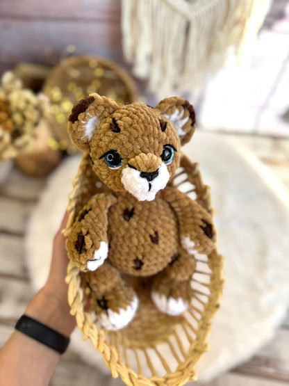 Crochet Leopard Plush, Handmade Amigurumi Leopard, Jungle Cat Decor, Wildlife Gift, Safari Nursery Decor
