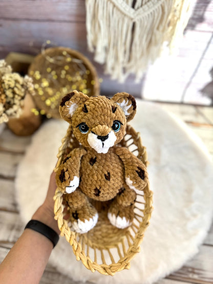 Crochet Leopard Plush, Handmade Amigurumi Leopard, Jungle Cat Decor, Wildlife Gift, Safari Nursery Decor