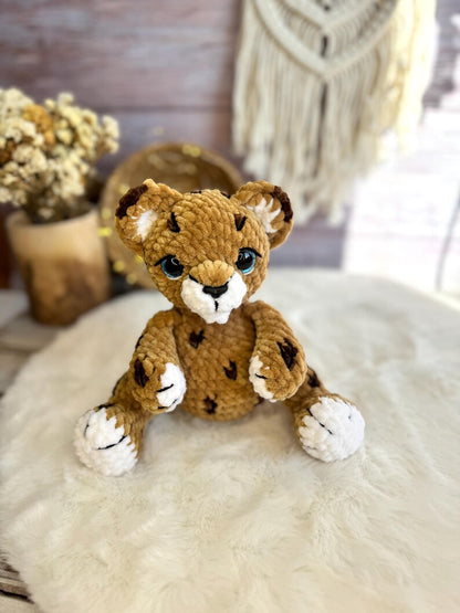 Crochet Leopard Plush, Handmade Amigurumi Leopard, Jungle Cat Decor, Wildlife Gift, Safari Nursery Decor