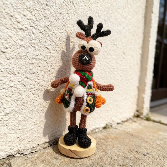 Artisan Knit Fiber Reindeer Sculpture, Yuletide Interior Adornment, Seasonal Memento Trinket, Birthday Token, Xmas Home Embellishment