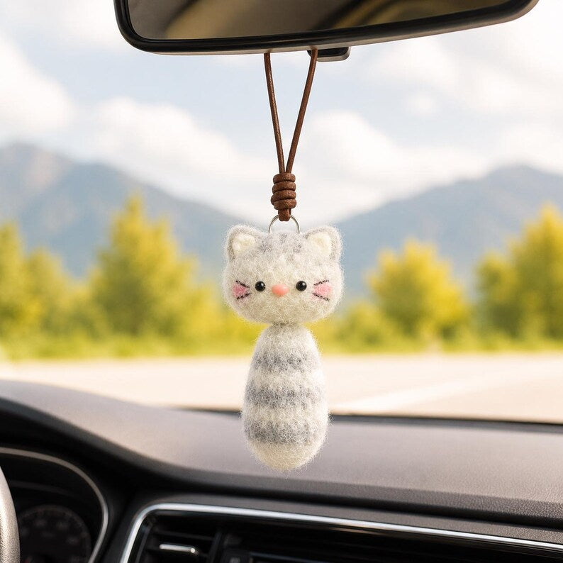 Crochet Cat Rearview Mirror Charm, Fluffy Kitten Car Hanging Accessories, Kawaii Anime Car Accessories for Women/Teen, Rearview Mirror Decor