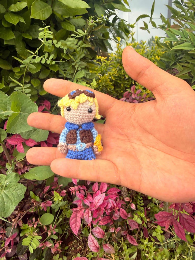 League of Legends Ezreal Amigurumi Plush • Handmade Crochet Chibi Doll (6-8 cm)