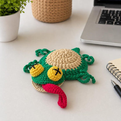 Crochet Lizard Coaster Mug Rug – Handmade Amigurumi Animal Cup Holder, Funny Green Reptile Coaster Desk Decor, Cute Handmade Drink Mat
