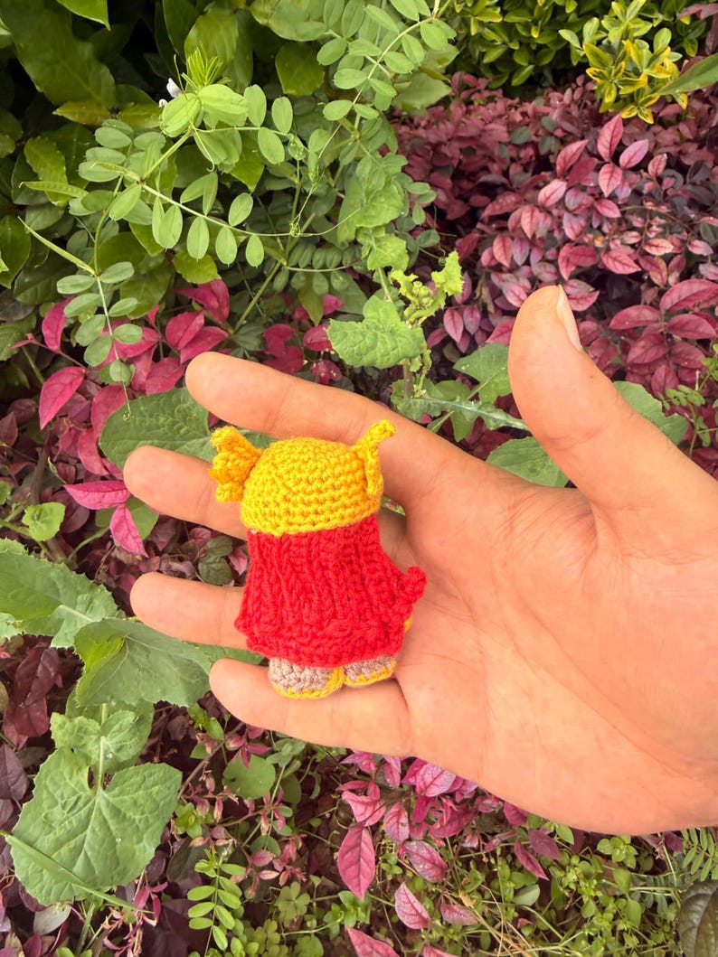 Malenia Amigurumi Plush – Elden Ring Crochet Keychain, Car Hanging Accessory