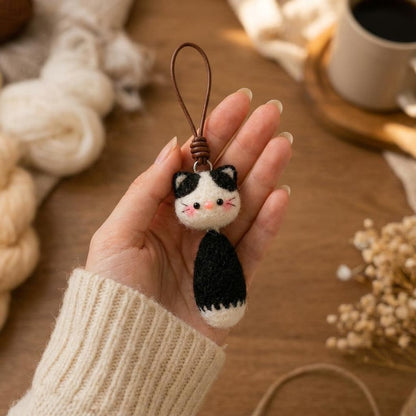 Crochet Cat Rearview Mirror Charm, Fluffy Kitten Car Hanging Accessories, Kawaii Anime Car Accessories for Women/Teen, Rearview Mirror Decor