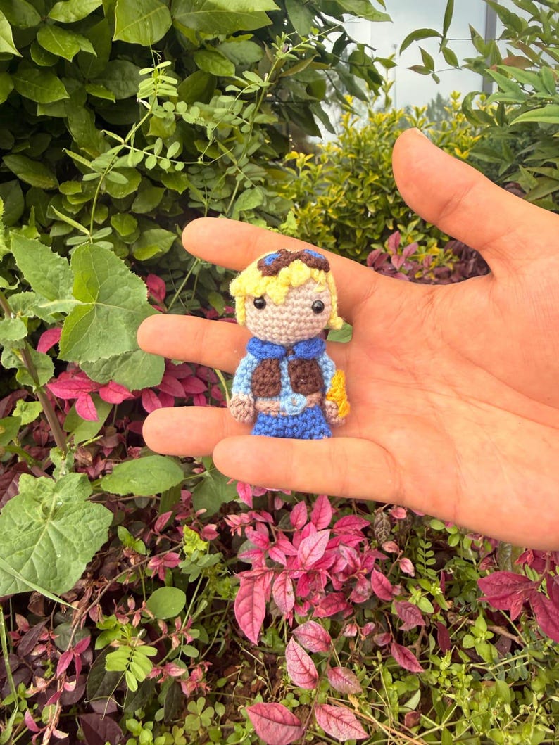 League of Legends Ezreal Amigurumi Plush • Handmade Crochet Chibi Doll (6-8 cm)