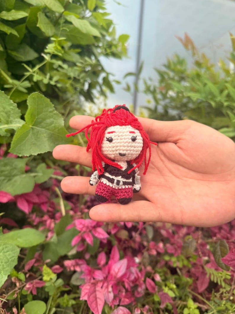 Mini Katarina Amigurumi Plush, League of Legends Crochet Doll, Chibi Figure (6-8 cm)