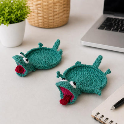 Crochet Lizard Coaster Mug Rug – Handmade Amigurumi Animal Cup Holder, Funny Green Reptile Coaster Desk Decor, Cute Handmade Drink Mat