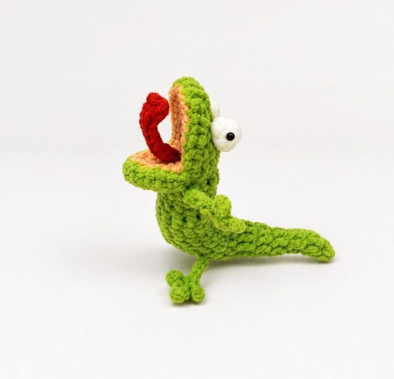Crochet Funny Lizard Keychain, Amigurumi Animal Plush Toy, Cute Backpack Bag Charm