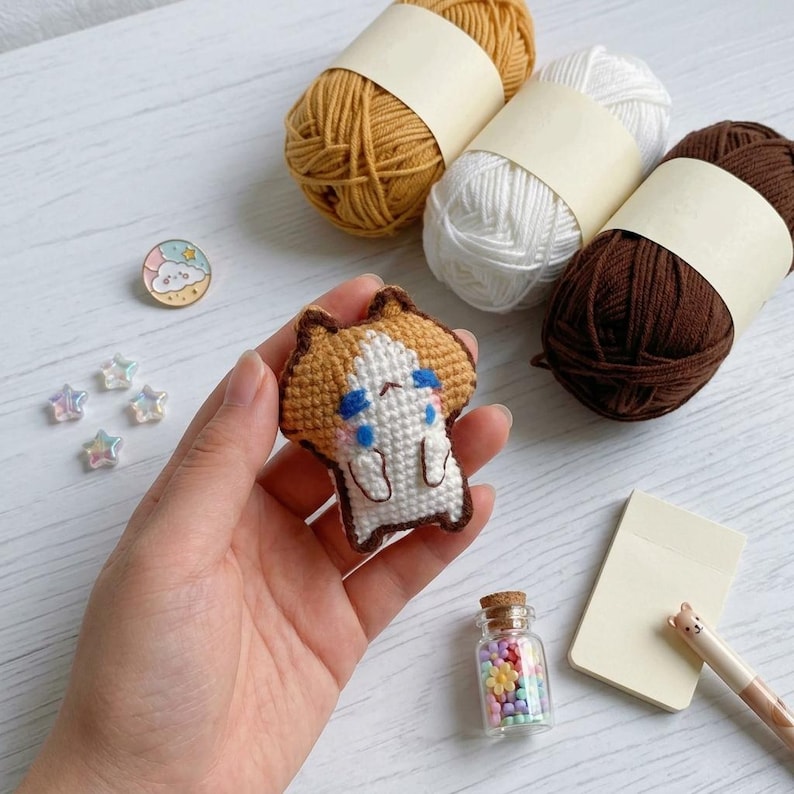 Monthly Salary Cat Crochet Keychain, Cute Amigurumi Cat, Office Worker Gift, Funny Employee Gift, Kawaii Cat Bag Charm, Desk Buddy
