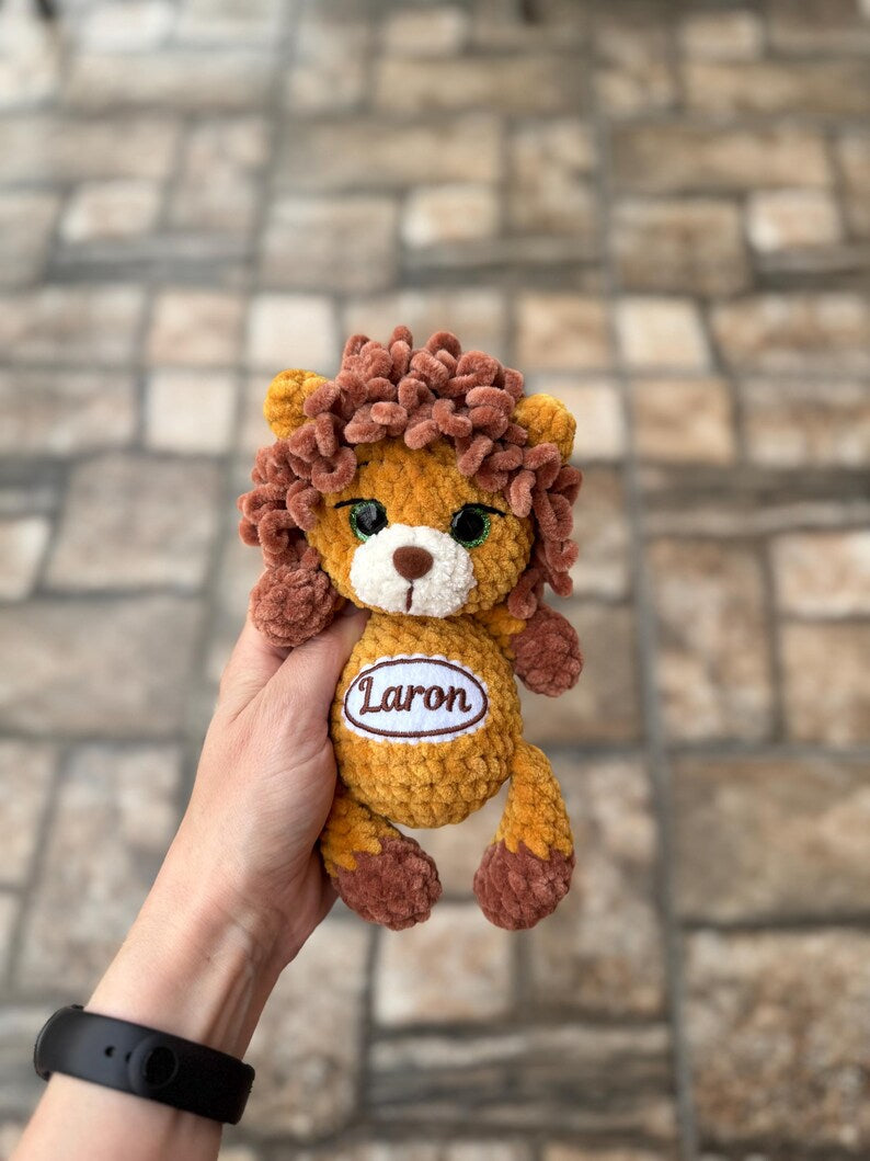 Personalized Lion Decor, Custom Name Crochet Lion Ornament, Safari Animal Collectible, Handmade Shelf Decor, Lion Lover Gift