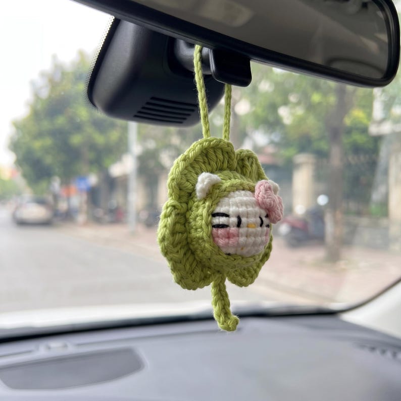 Handmade Kawaii Cat Car Charm — Cute Crochet Rearview Mirror Hanging