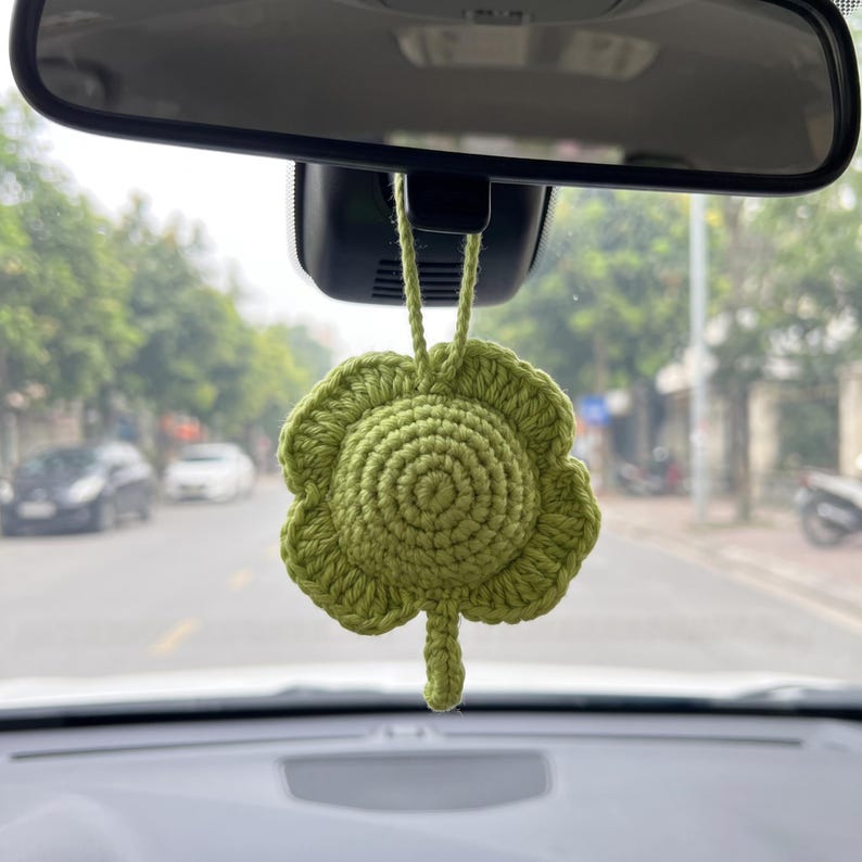 Handmade Kawaii Cat Car Charm — Cute Crochet Rearview Mirror Hanging