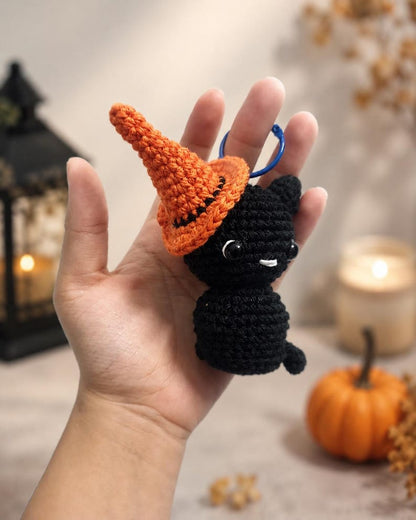 Black Cat Witch Hat Crochet Keychain | Amigurumi Cat Bag Charm, Spooky Halloween Gift