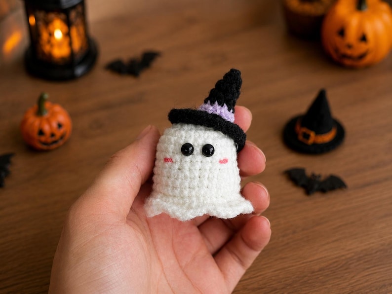 Crochet Ghost and Bat Car Hanging – Cute Halloween Rearview Mirror Charm, Handmade Amigurumi Car Decor, Spooky Car Accessory Gift