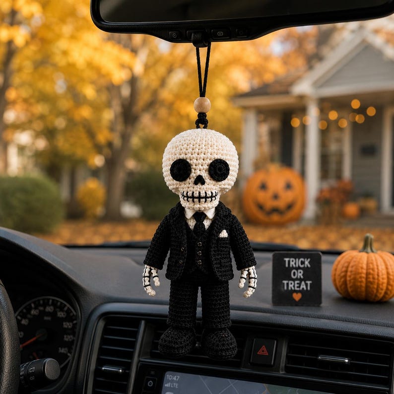 Crochet Skeleton Keychain, Skeleton Car Hanger, Gothic Crochet Skeleton, Halloween Skeleton Plush, Handmade Skeleton Doll, Spooky Gift