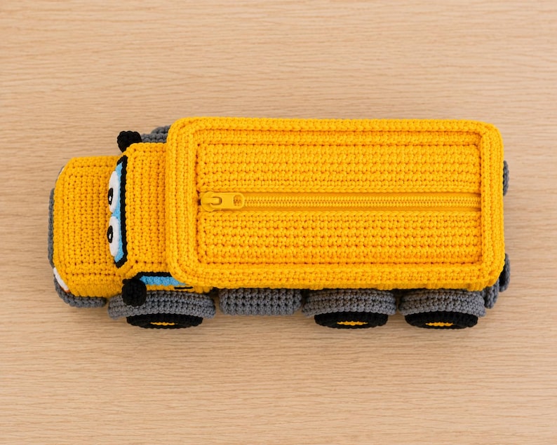 Crochet Dump Truck Pencil Case, Construction Truck Pencil Pouch, Kids Back to School Gift, Handmade Zipper Pen Organizer for Boys