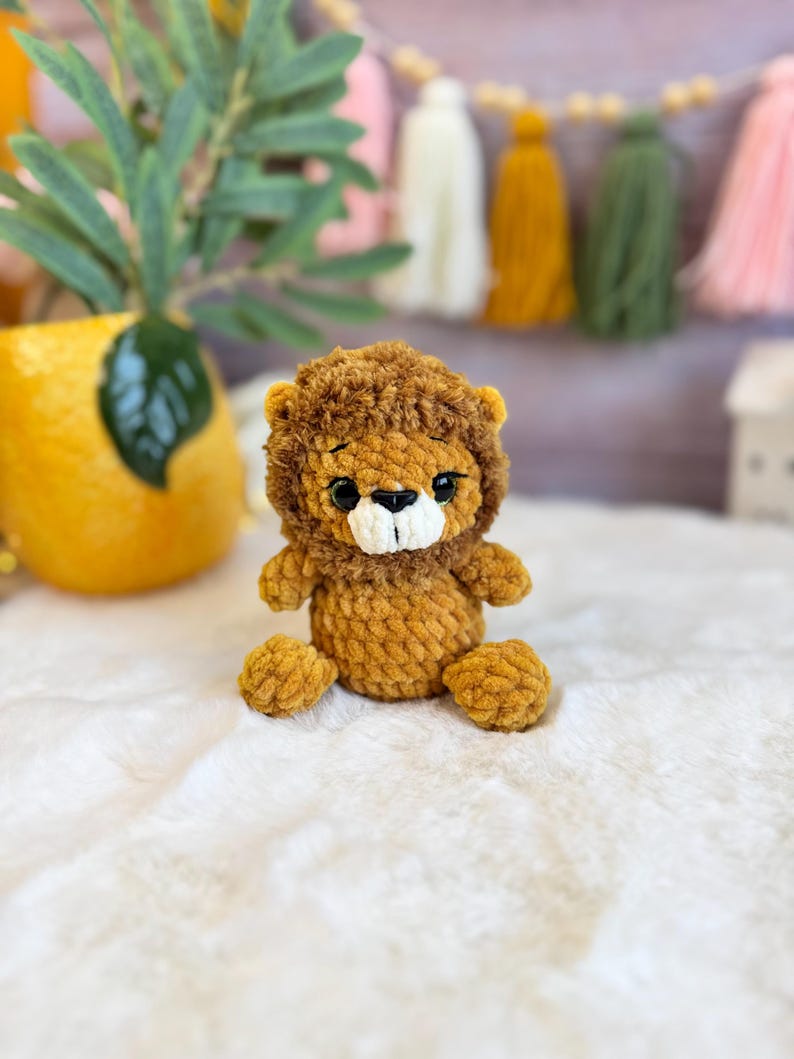 Crochet Safari Lion, Handmade Wildlife Keepsake, Plush Lion Figurine, Jungle Animal Decor, Personalized Gift