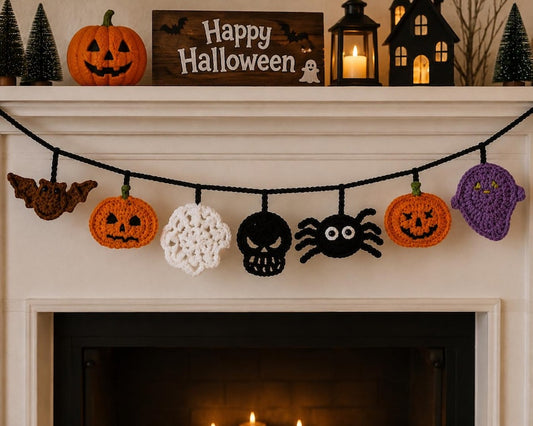 Crochet Halloween Garland, Spooky Mantel Banner, Pumpkin Ghost Bat Spider Decor, Handmade Fireplace Hanging for Halloween Party backdrops
