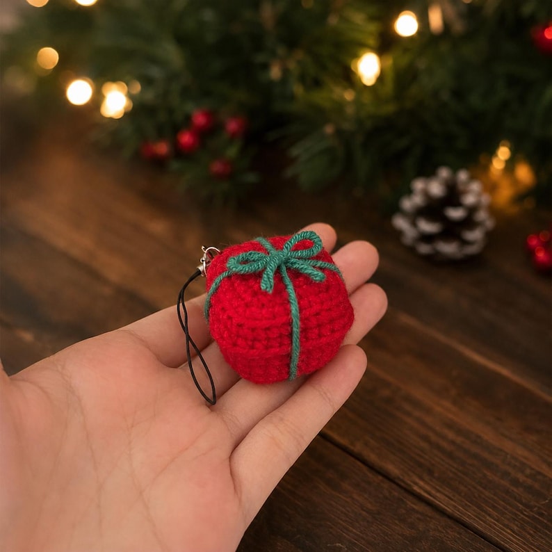Crochet Christmas Keychain Set, Handmade Xmas Bag Charm, Santa Snowflake Gingerbread, Cute Stocking Stuffer, Secret Santa Gift