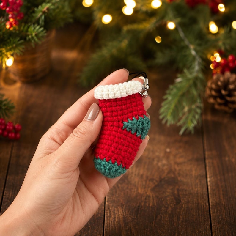 Crochet Christmas Keychain Set, Handmade Xmas Bag Charm, Santa Snowflake Gingerbread, Cute Stocking Stuffer, Secret Santa Gift