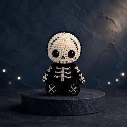 Halloween Crochet Dolls: Green Monster, Vampire, Mummy, Pumpkin & Skeleton, 12 cm Amigurumi Decor