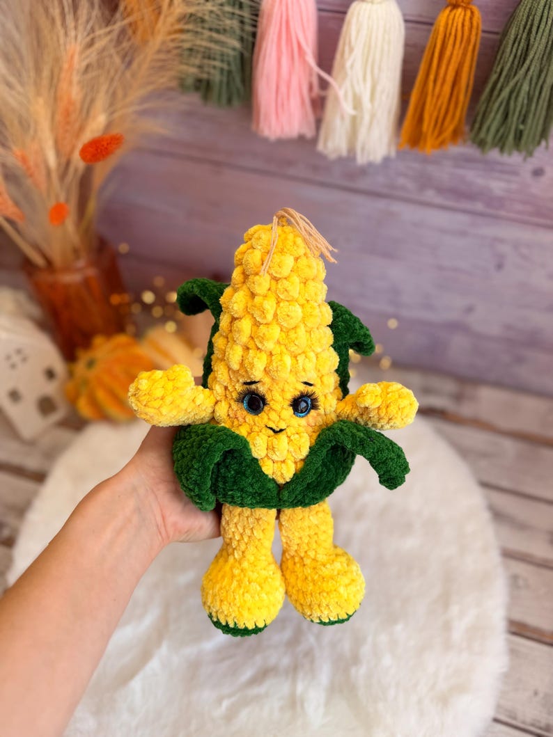 Crochet Pineapple Kitchen Decor, Handmade Pineapple Ornament, Tropical Fruit Collectible, Shelf Decor, Funny Housewarming Gift
