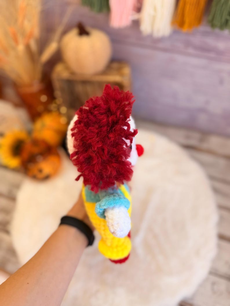 Halloween Crochet Creepy Clown & Spooky Villain Amigurumi Decor, Gift for Horror Fans