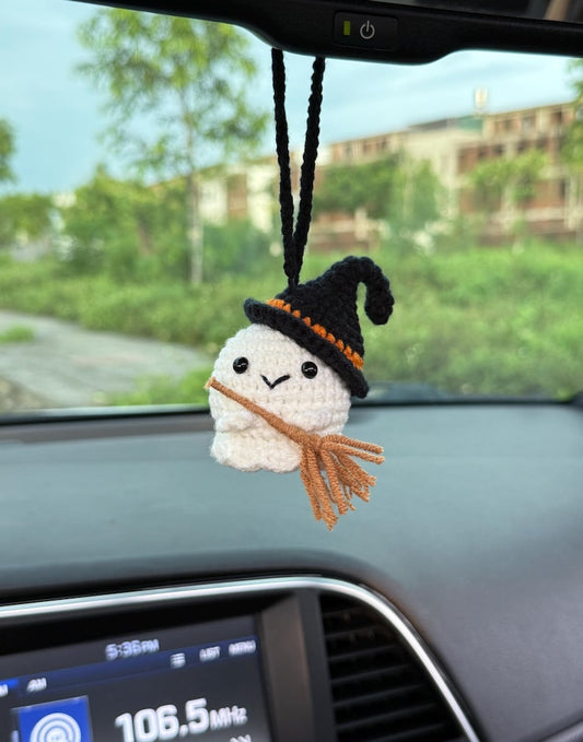 Crochet Ghost Car Charm, Handmade Halloween Mirror Accessory, Cute Spooky Car Decor, Amigurumi Ghost Hanging, Halloween Gift