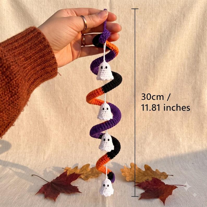 Halloween Crochet Garland, Ghost Hanging Decor, Handmade Spiral Fall Wall Decoration