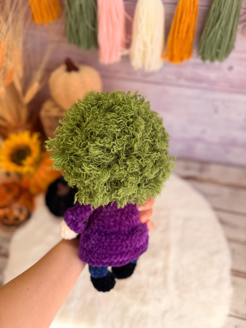 Halloween Crochet Creepy Clown & Spooky Villain Amigurumi Decor, Gift for Horror Fans