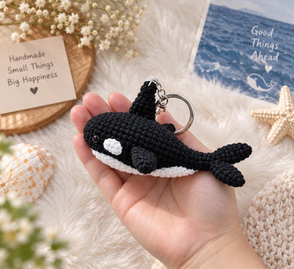 Crochet Orca Keychain – Cute Whale Amigurumi – Handmade Whale Plush – Ocean Animal Bag Charm – Marine Life Gift, Crochet Sea Animal Lover