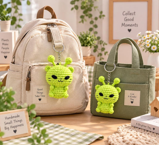 Crochet Alien Cat Keychain, Handmade Kawaii Green Cat, Mini Plush Bag Charm, Cute Space Cat Gift, Amigurumi Alien Plush