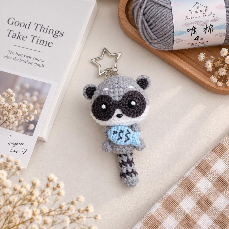 Crochet Raccoon Keychain, Crochet Red Panda Keychain, Baby Raccoon Plush Toy Keychain, Raccoon Stuffed Animal, Raccoon Cute Gifts