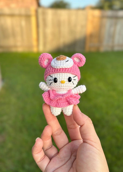 Crocheted Hello Kitty Plushie: Handmade Amigurumi Gift