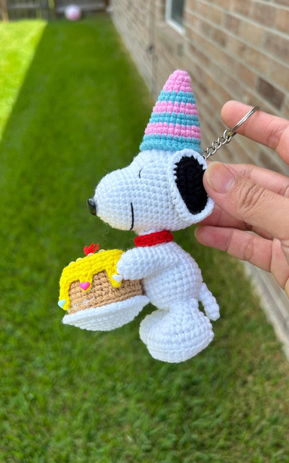 Crochet Snoopy Keychain: Soft Baby Yarn, Party Hat