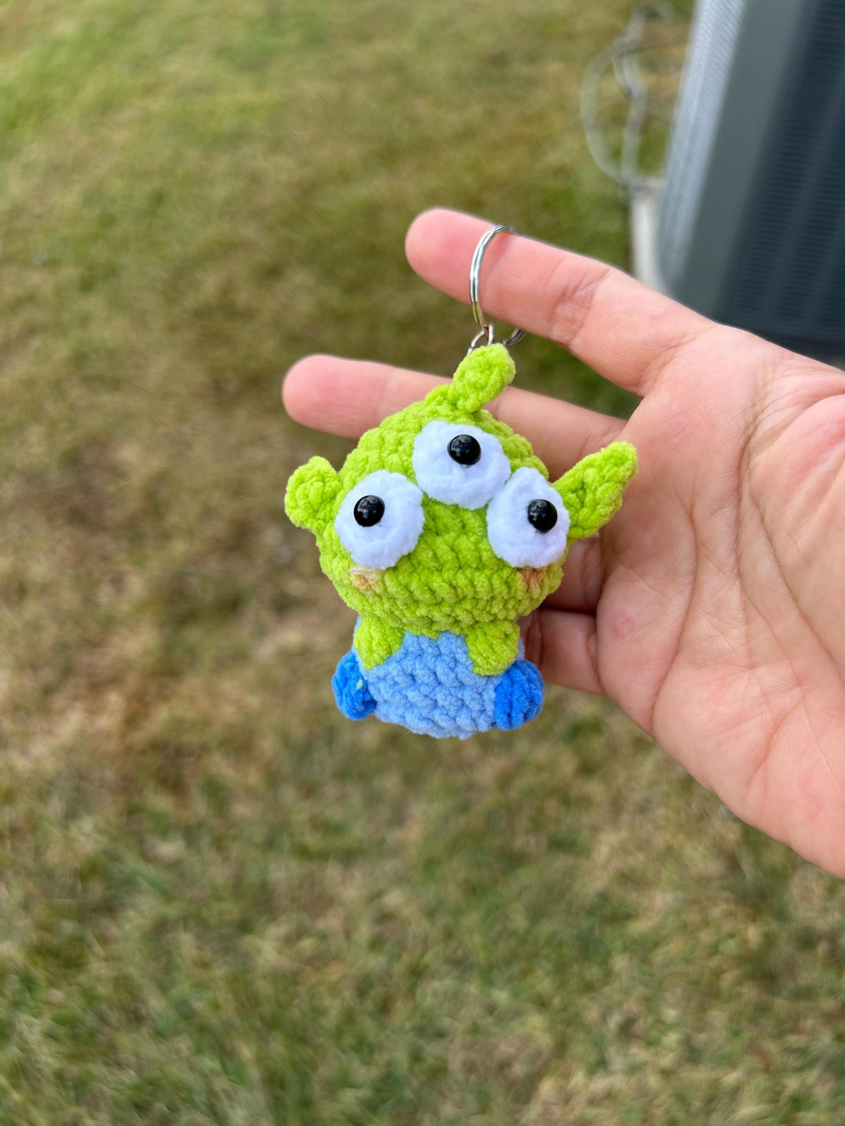Handmade Crochet Alien Keychain: Baby Yarn, Backpack Charm