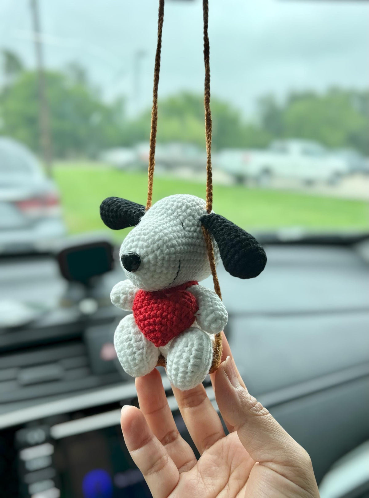 Crochet Snoopy Keychain: Soft Baby Yarn, Party Hat