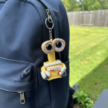 Crochet Wall-E and Eva for decoration